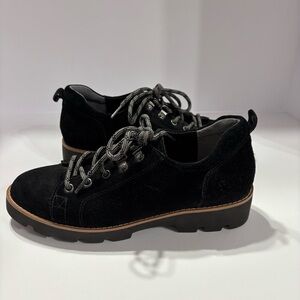 Vionic Black Lace Up Suede Shoes